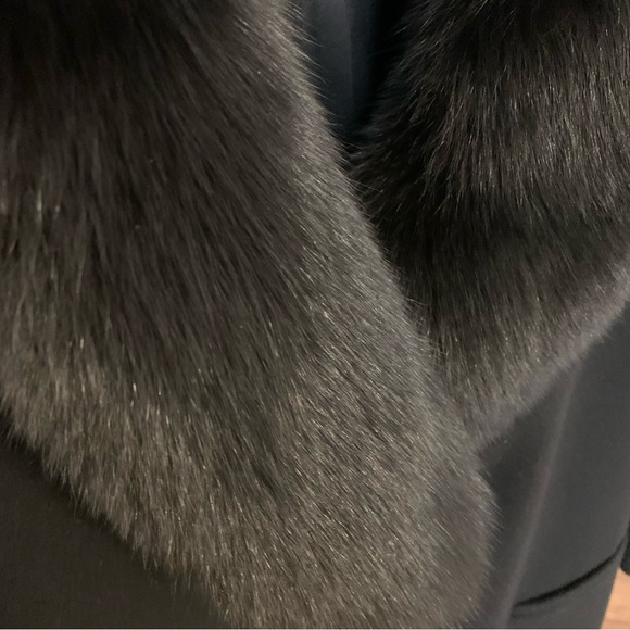 Caruana Wool Coat with Fox Fur Collar, Fabric by Loro Piana Mid Length Size 12 - Picture 6 of 15